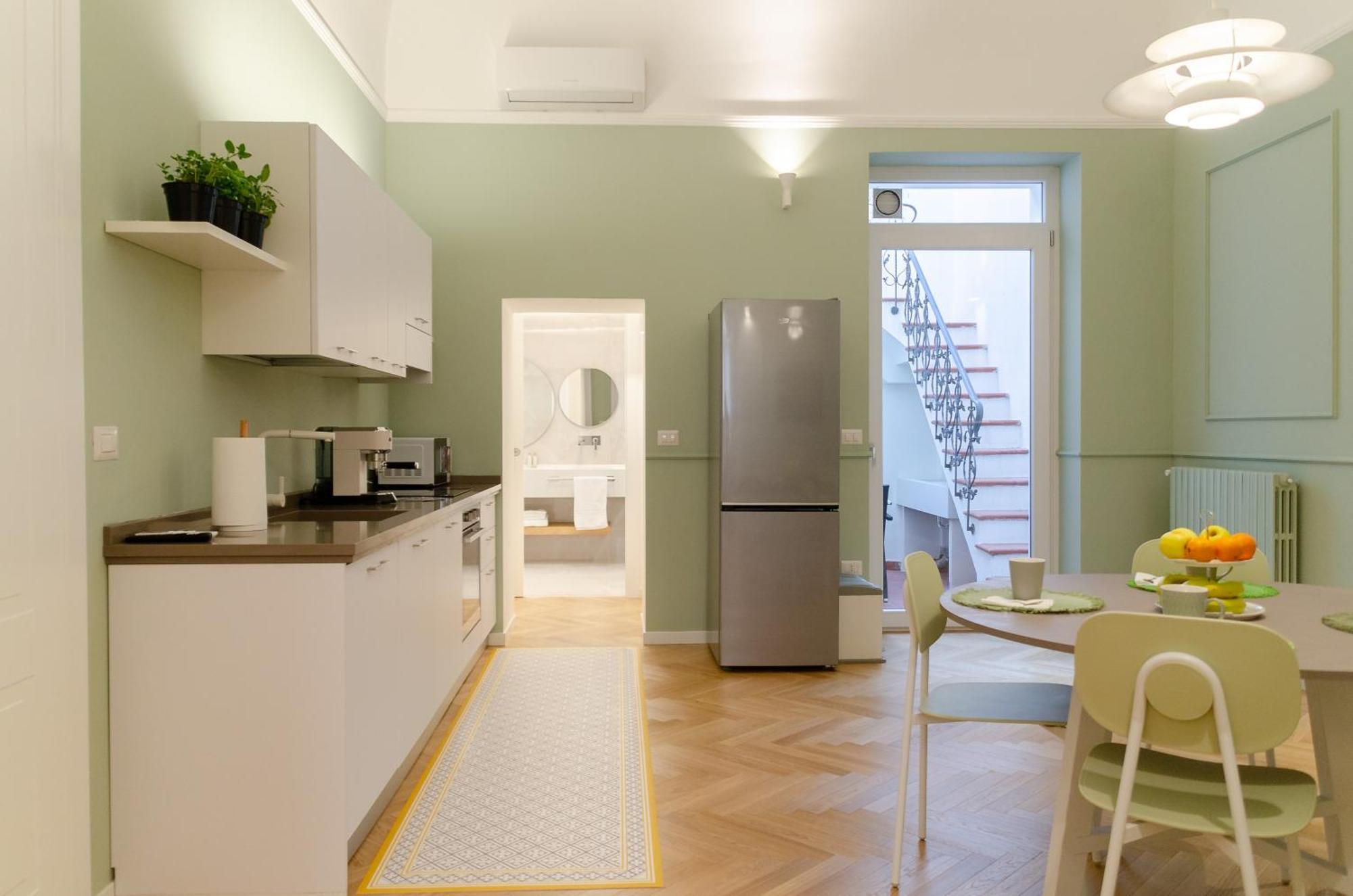 Apulialux - San Lorenzo Luxury Apartment Con Jacuzzi In Centro Brindisi Exterior photo
