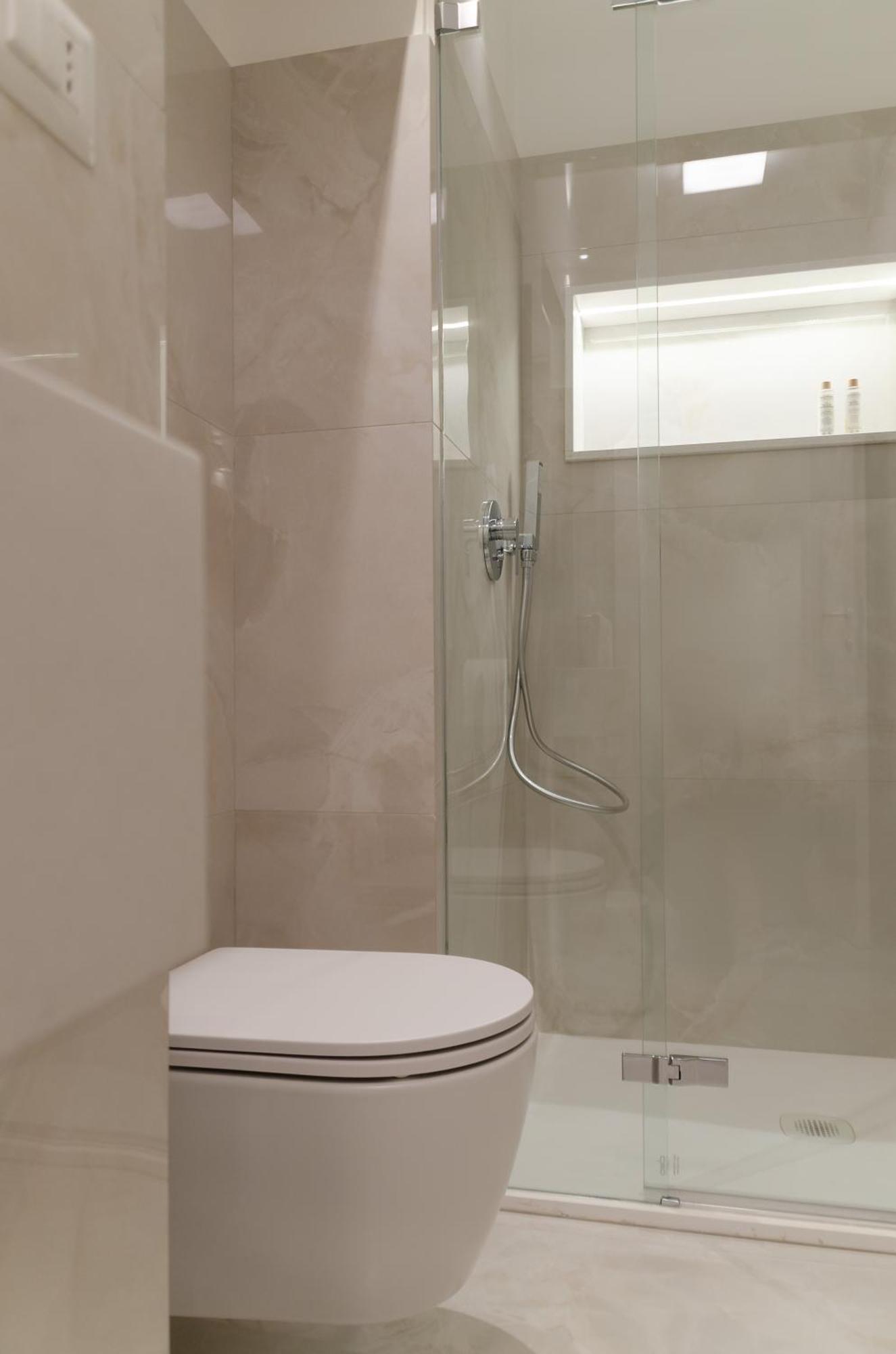 Apulialux - San Lorenzo Luxury Apartment Con Jacuzzi In Centro Brindisi Exterior photo